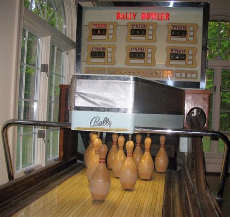 Bally Ball Bowler 1964 Deluxe Bally Bowler Bowling Alley Ball Bowler