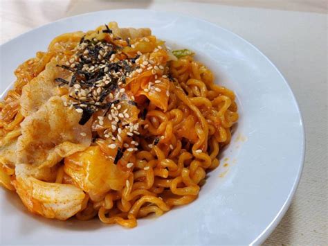 韓国の激辛カップ麺ブルダック7種類を食べ比べ辛さandおいしさランキングを発表します