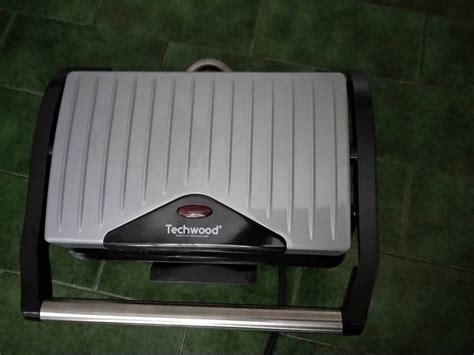 Avis Grill Panini Inox TGPI 759 De Techwood Test De Produit Et Prix