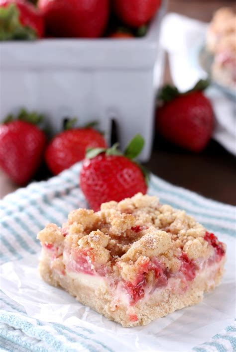 Strawberry Snickerdoodle Cheesecake Bars A Kitchen Addiction