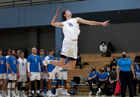 Men S Volleyball Sweeps UC Santa Barbara In 1st Season Game At Pauley