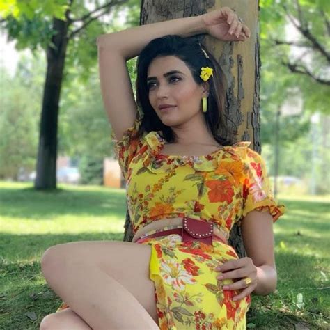 Bulgaria Diaries Karishma Tanna Will Leave You Under A Spell With Her