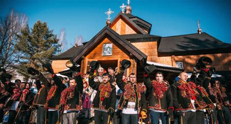 Hutsul Carols In Kryvorivnia Ukraine 2025 Roveme