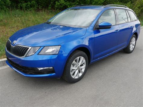 Skoda Octavia Combi 1 5 TSI ACT SMART AMBITION SMARTLINK PDC SHZG