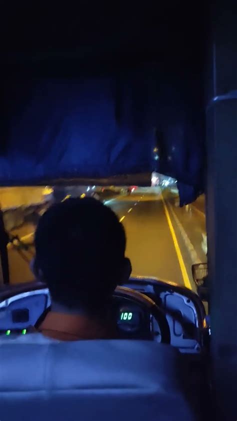 SUPER CEPAT Bus Sugeng Rahayu Jam Tengah Malam YouTube