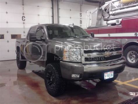 07 Lifted Chevy Silverado | Duck Hunting Forum