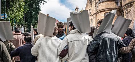 School staff to strike over pay in Scotland | Tes