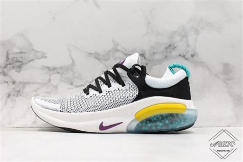 Nike Joyride Run Flyknit