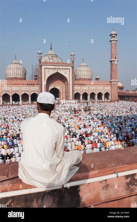 Festival Of Eid Ul Fitr Being Celebrated At The Jama Masjid Mosque In