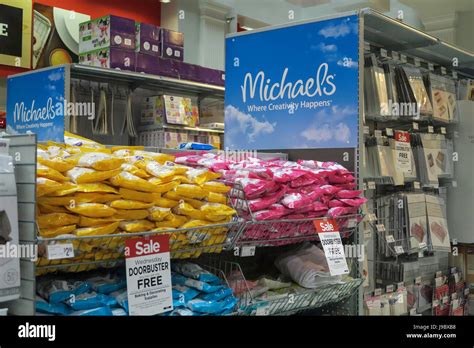 Michaels Art Supplies Store, NYC, USA Stock Photo - Alamy