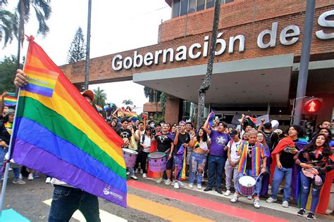 Movimientos Lgtbi Protestan Contra El Odio Y Discriminaci N En Santa