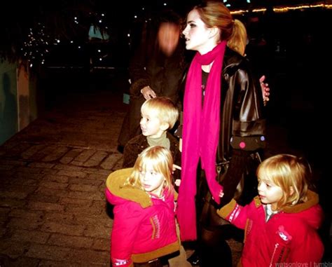 How Many Siblings Does Emma Watson Have - werohmedia