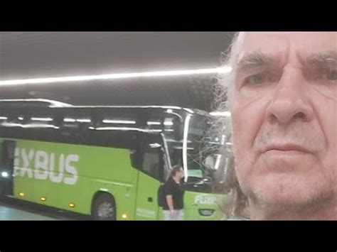 Janusz Pijanka rozpoczyna transmisję na żywo Internet z Flixbusa YouTube