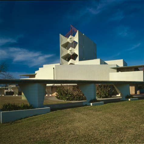 Where is Florida Southern College located?