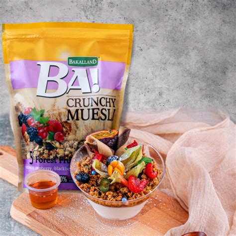 Crunchy Muesli Forest Fruits Bakalland