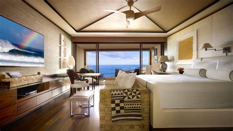 Lanai Hotel | Lanai Hawaii Luxury Resort | Four Seasons Resort Lanai