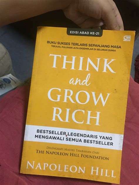 Think And Grow Rich By Napoleon Hill In Bahasa Buku Alat Tulis Buku