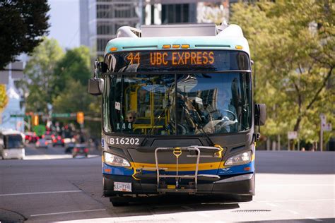 How Charging Stations for Electric Buses Enhance Everyday Operations