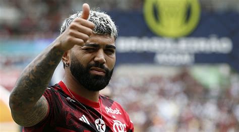 Staff De Gabigol Desmente Augusto Melo E Afirma Não Ter Negociado Com