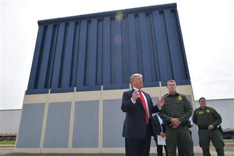 Derribarán los prototipos del muro fronterizo de Trump construidos en