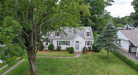 110 Summer Dr Southwick Ma 01077 Mls 73228971 Redfin