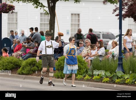 Frankenmuth Michigan Usa June 10 2018 Man And Woman Wearing German Traditional Clothing