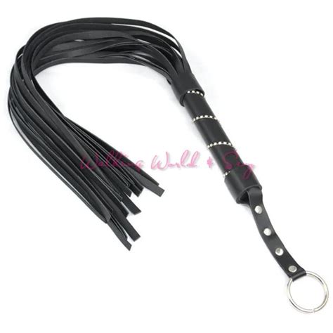 Lovely Leather Flirt Whip With Luxury Rivet Decorated Ass Spank Whips