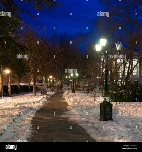 City night scene Stock Photo - Alamy