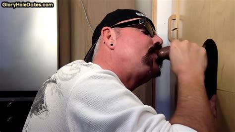Gloryhole Amateur DILF Sucks Black Dong 4 Cum In Mouth
