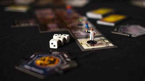 How to play Betrayal at House on the Hill: board game's rules, setup ...