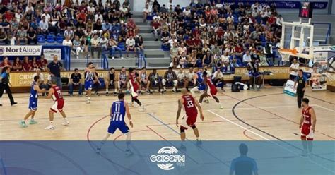 Benfica Bate Fc Porto E Conquista Torneio De Basquetebol Em Viana Do