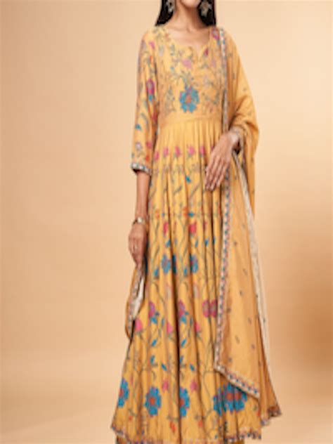 Buy Marigold Lane Floral Printed Chanderi Silk Kurta Palazzos With