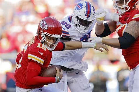 Bills Chiefs Film Analysis Buffalo Exploits Right Side Of Kc O Line Buffalo Rumblings