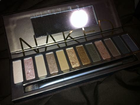 The Made Up Maiden Product Review Urban Decay Naked Palette