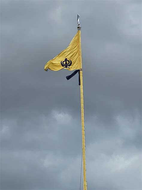 Khalistan Flag in Southall : r/vexillology