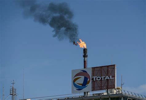 En direct Pénurie de carburant le dépôt de Feyzin dans le Rhône