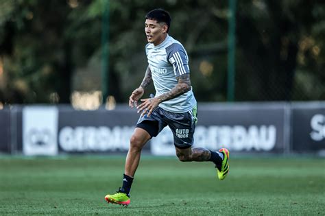 Zaracho Na Transi O Elenco Do Atl Tico Inicia Prepara O Para