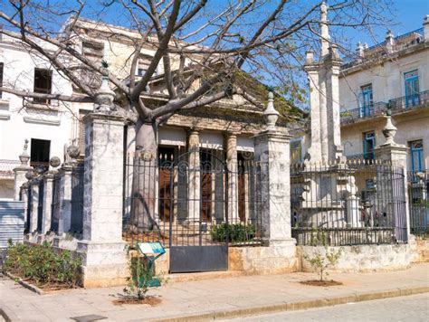 El Templete En La Habana Vieja Un Monumento Colonial En La Habana