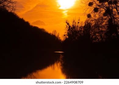 143 Riverside Camping Sunset View Stock Photos, Images & Photography ...