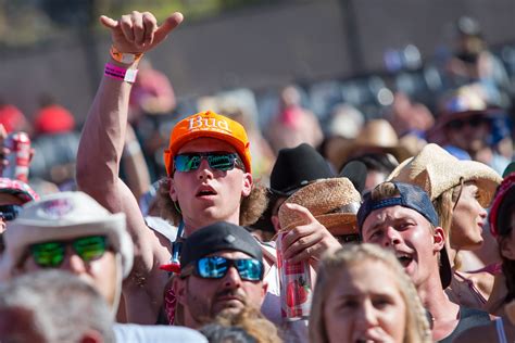 Photos Country Music Fans Go Wild At Day 2 Of Watershed Festival