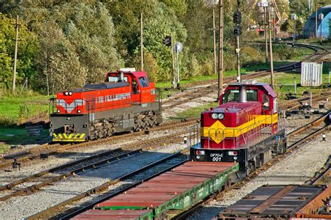 chinese manufactured dfg  diesel electric locomotive  df series