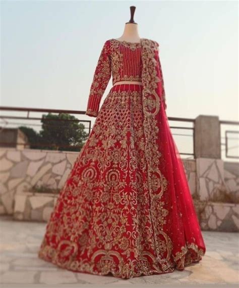 Pin By Anaya Shah On Pakistani And Indian Dresses Latest Bridal