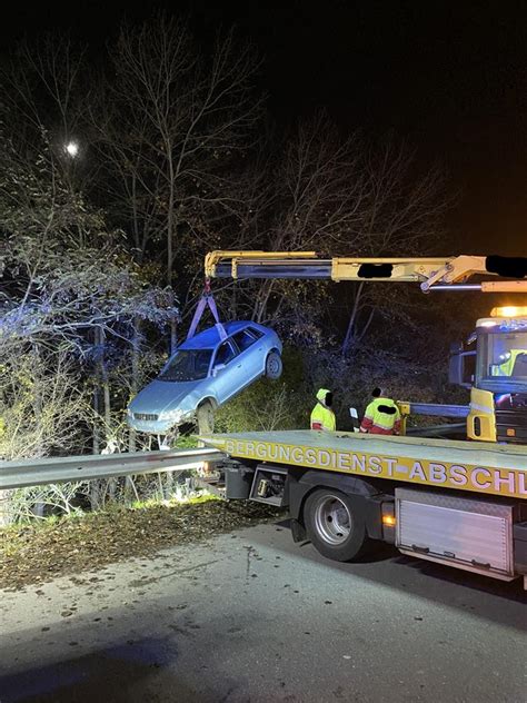 Spektakulärer Unfall bei Wörth Auto fliegt über Straße Pfalz Express