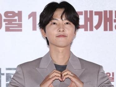 Kumpulan Berita Terbaru Song Joong Ki Terkini Hari Ini