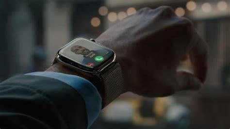 The Apple Watch's New Double Tap Gesture Is A Gamechanger