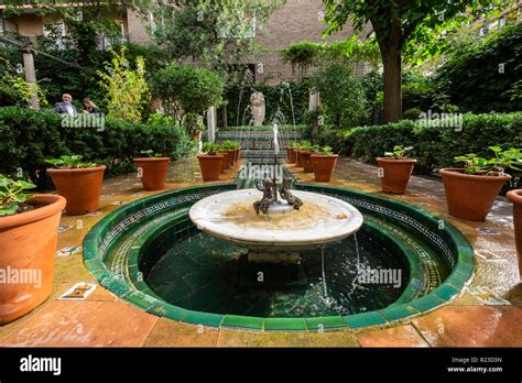 Garden of the Museo Sorolla, Sorolla museum, artists house , garden modeled on the Alhambra and ...