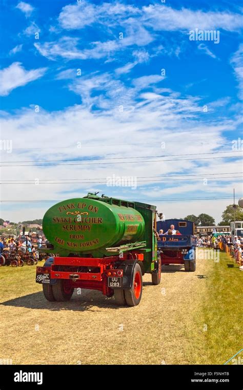 1929 Foden Steam Wagon Hi Res Stock Photography And Images Alamy