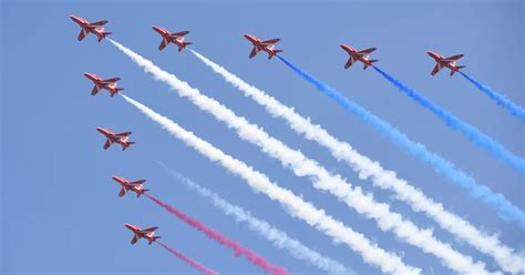 Red Arrows Displays Today See Where Raf Team Will Fly In Interactive