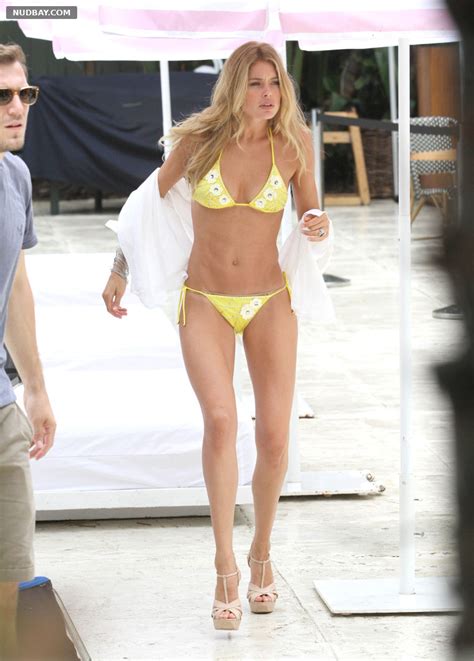 Doutzen Kroes Naked Yellow Bikini Photoshoot In Miami 2012 Nudbay