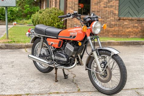 Numbers Matching Yamaha Rd Keeps The Vintage Two Stroke Spirit